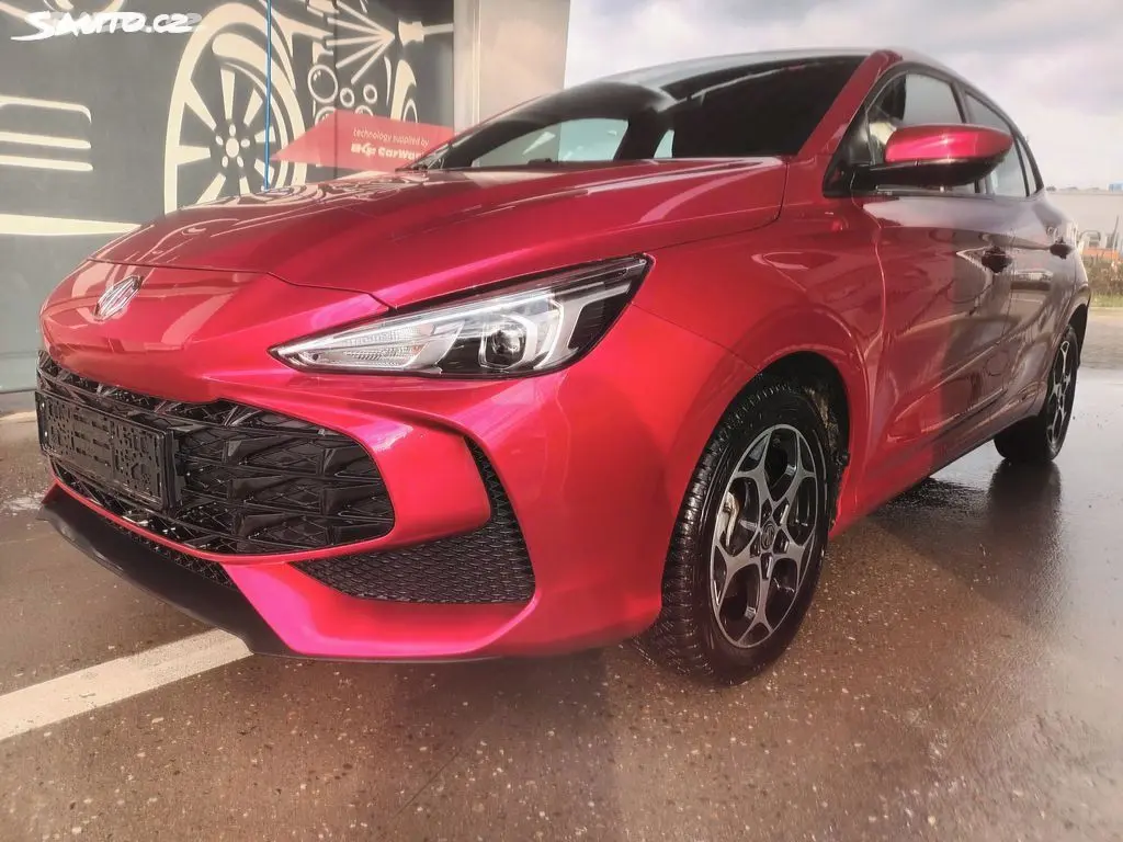 MG MG3, 1.5i 4valc 85kw Eleganc 7let z